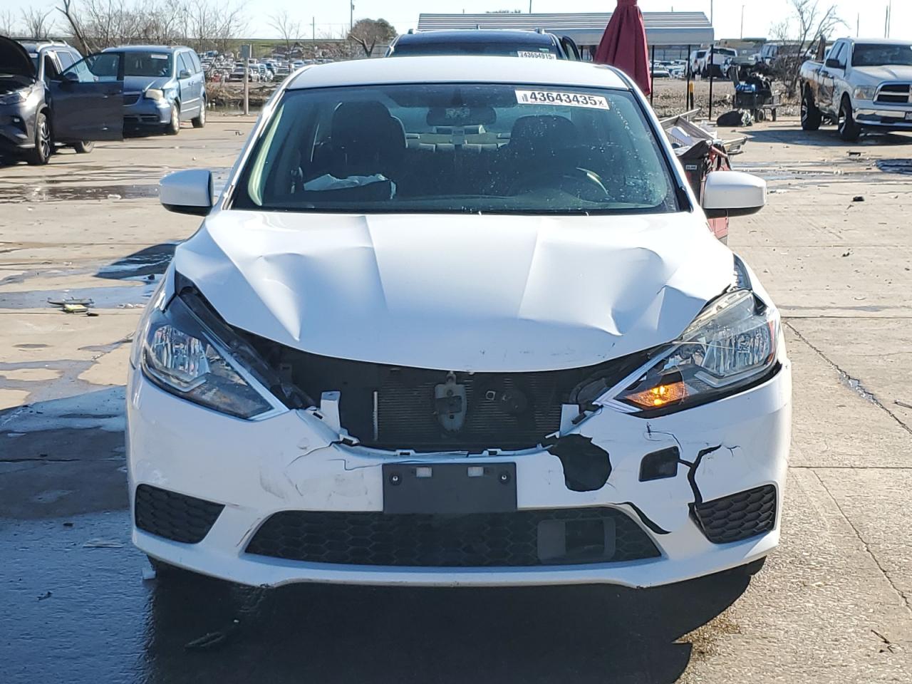 2018 Nissan Sentra - Image 5