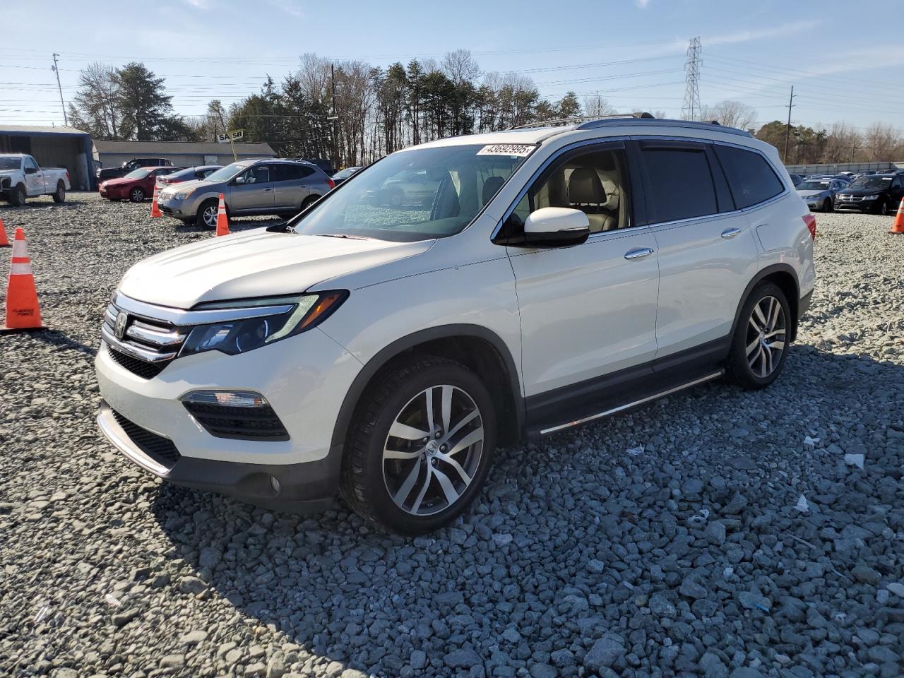 2017 Honda Pilot - Image 1