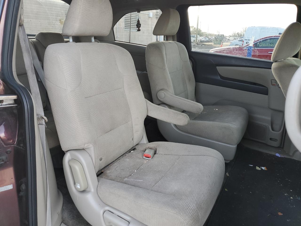 2012 Honda Odyssey - Image 11