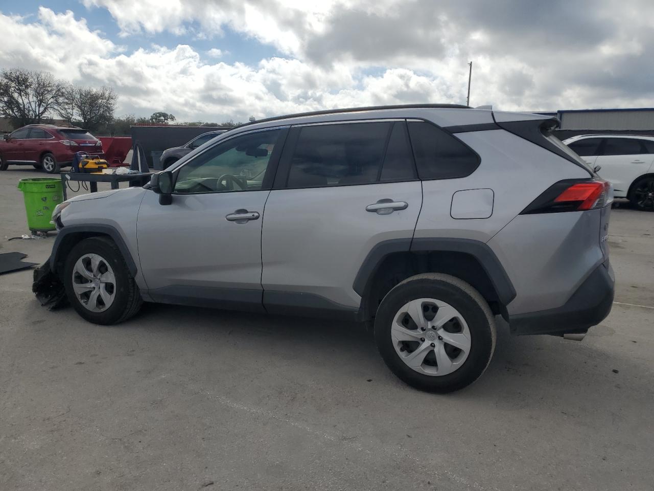 2020 Toyota RAV 4 - Image 2