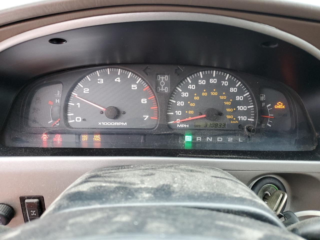 2001 Toyota 4Runner - Image 9