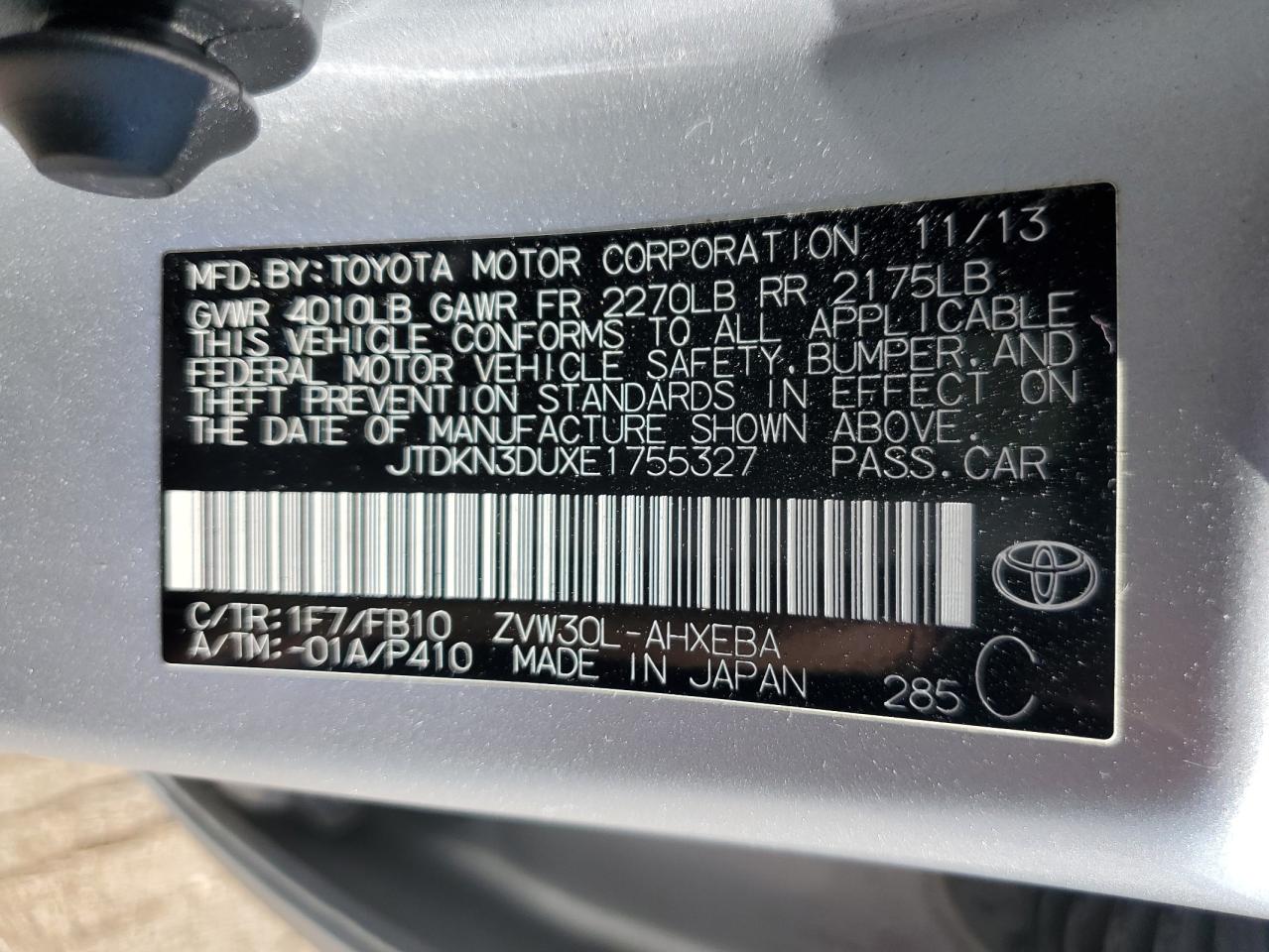 2014 Toyota Prius - Image 12