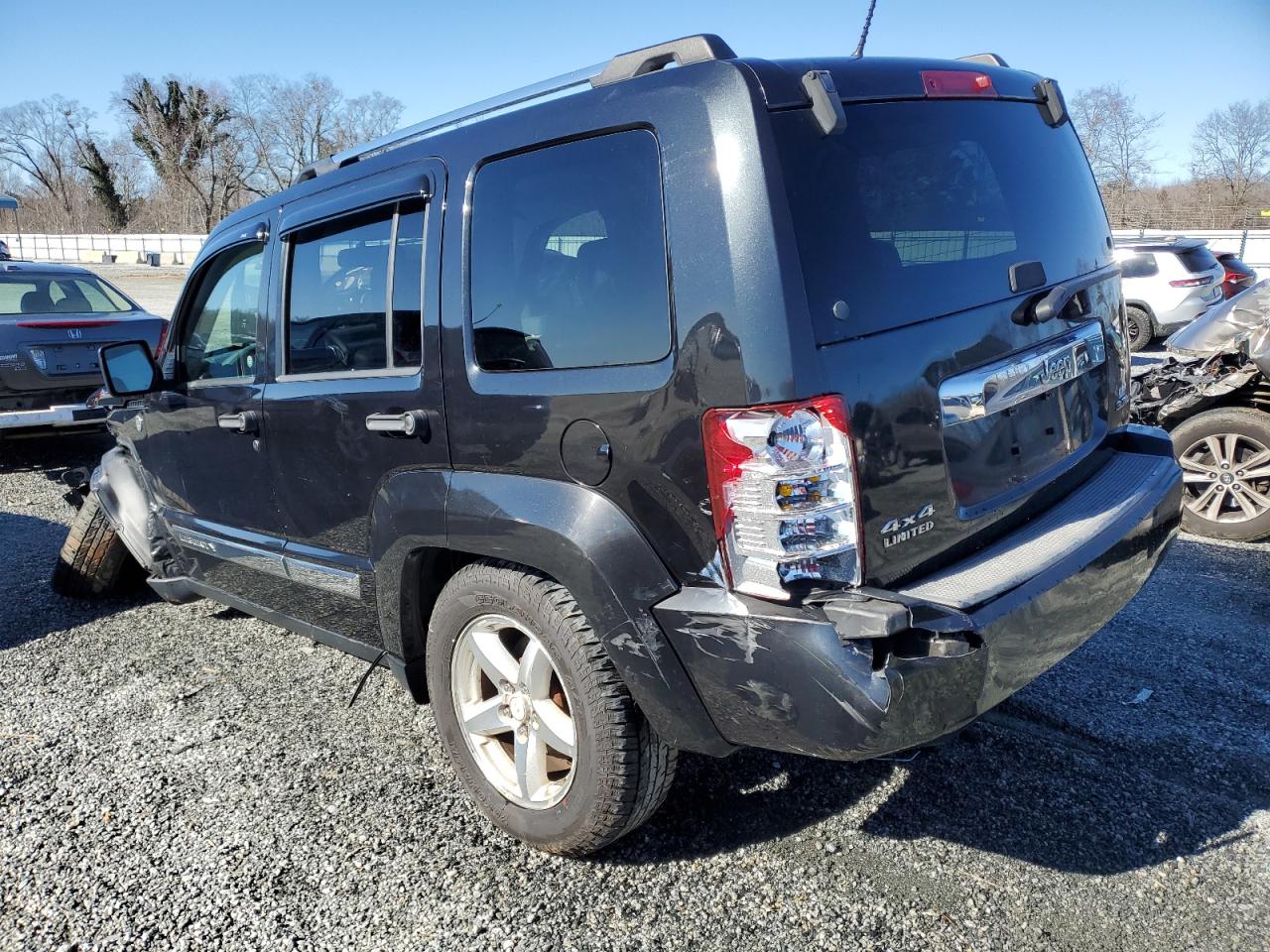 2008 Jeep Liberty (North America) - Image 2