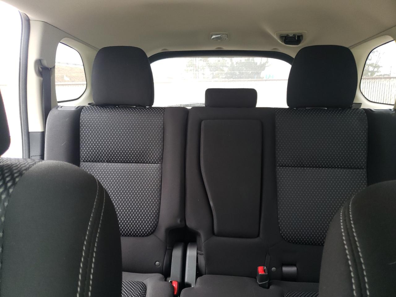 2018 Mitsubishi Outlander - Image 10