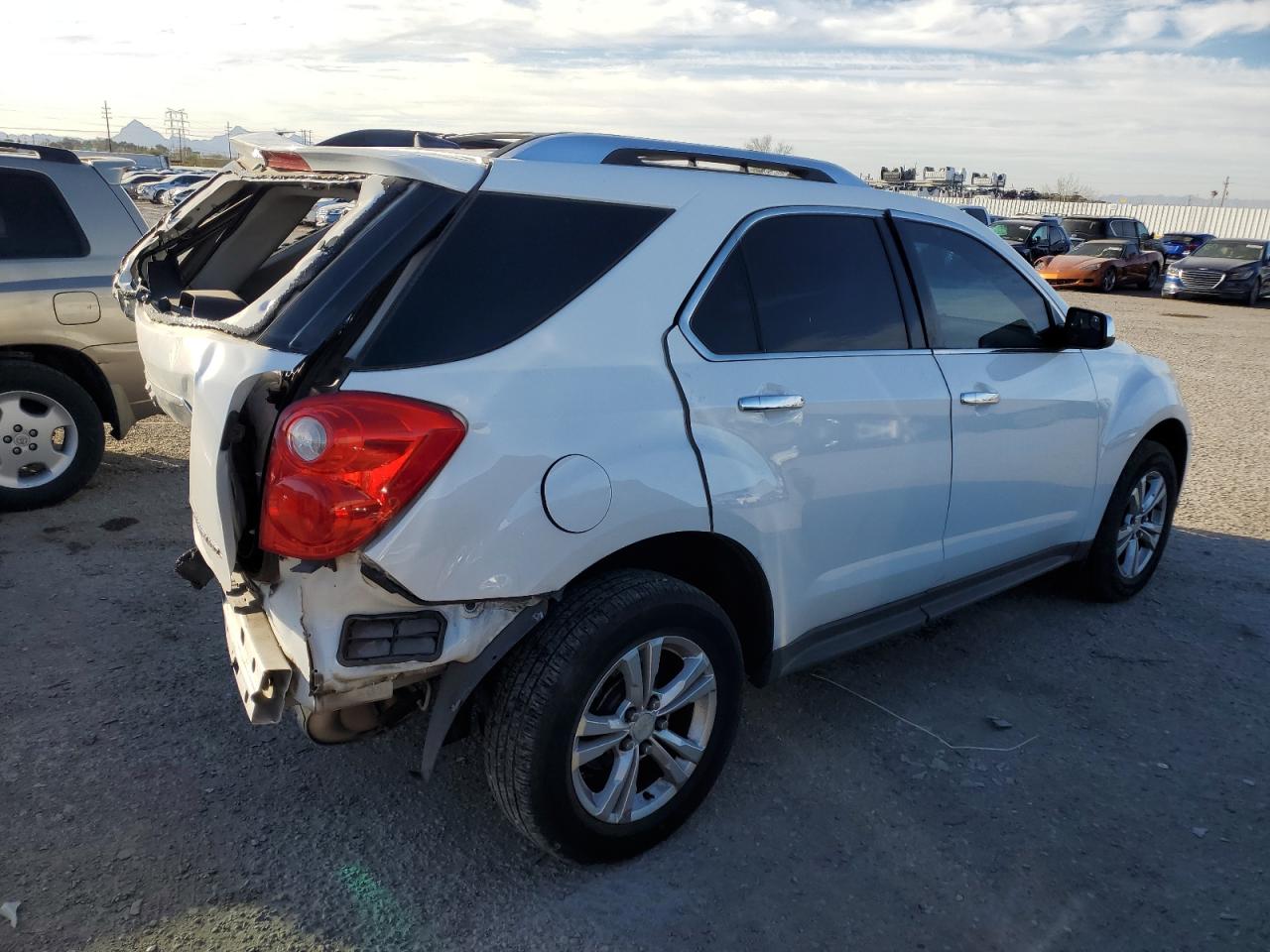 2013 Chevrolet Equinox - Image 3