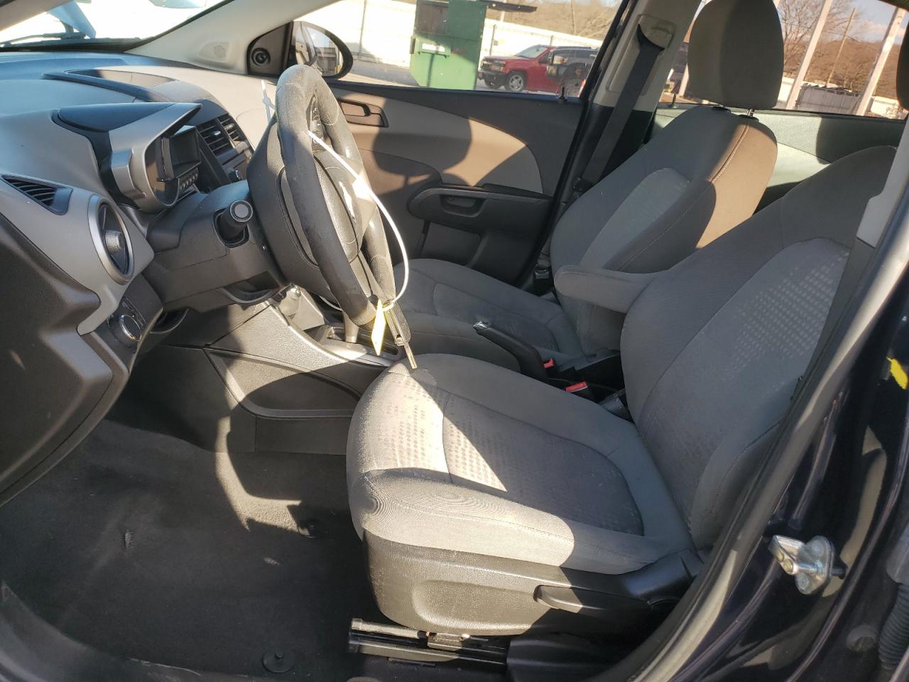 2015 Chevrolet Sonic - Image 7