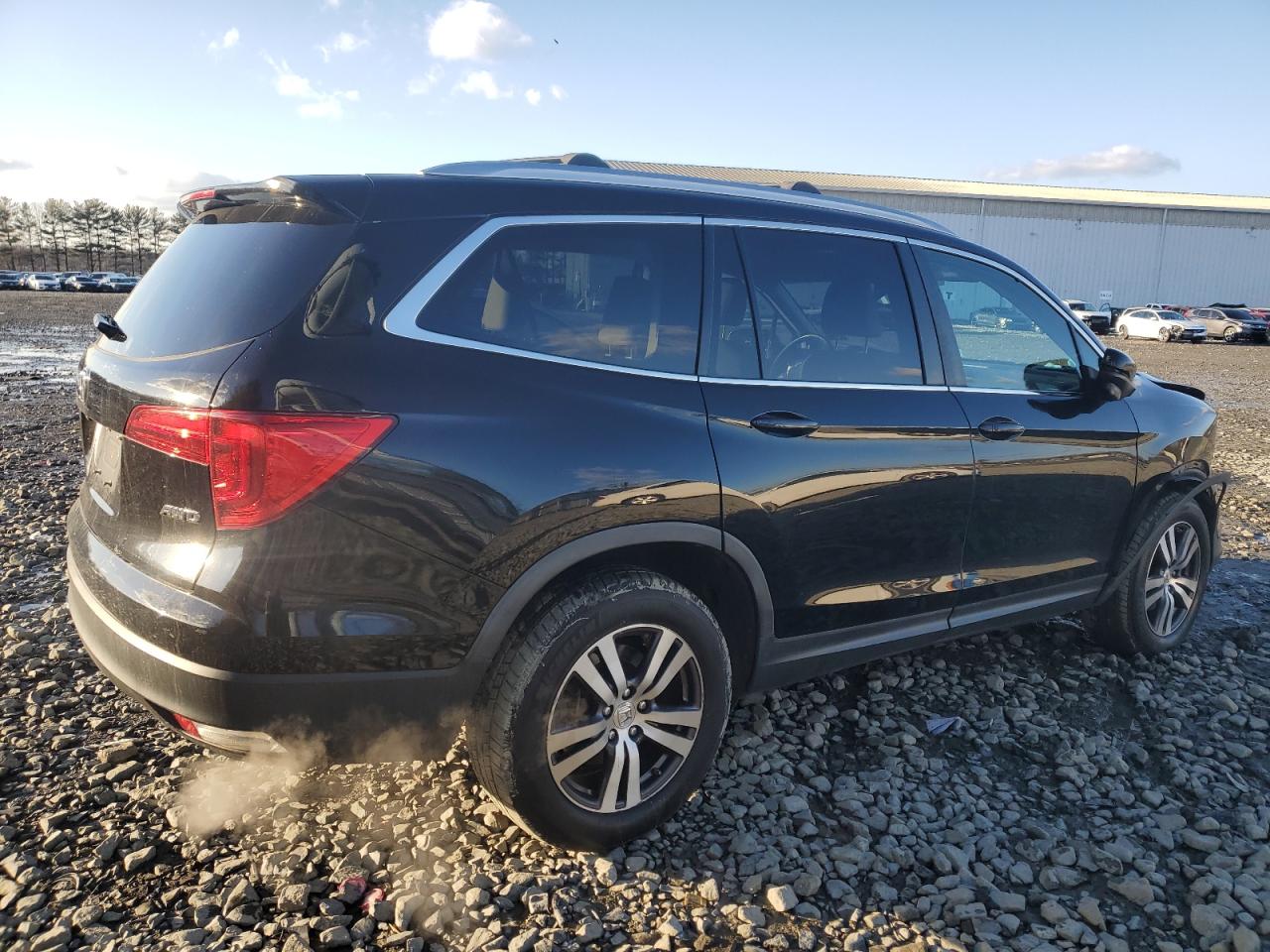 2017 Honda Pilot - Image 3