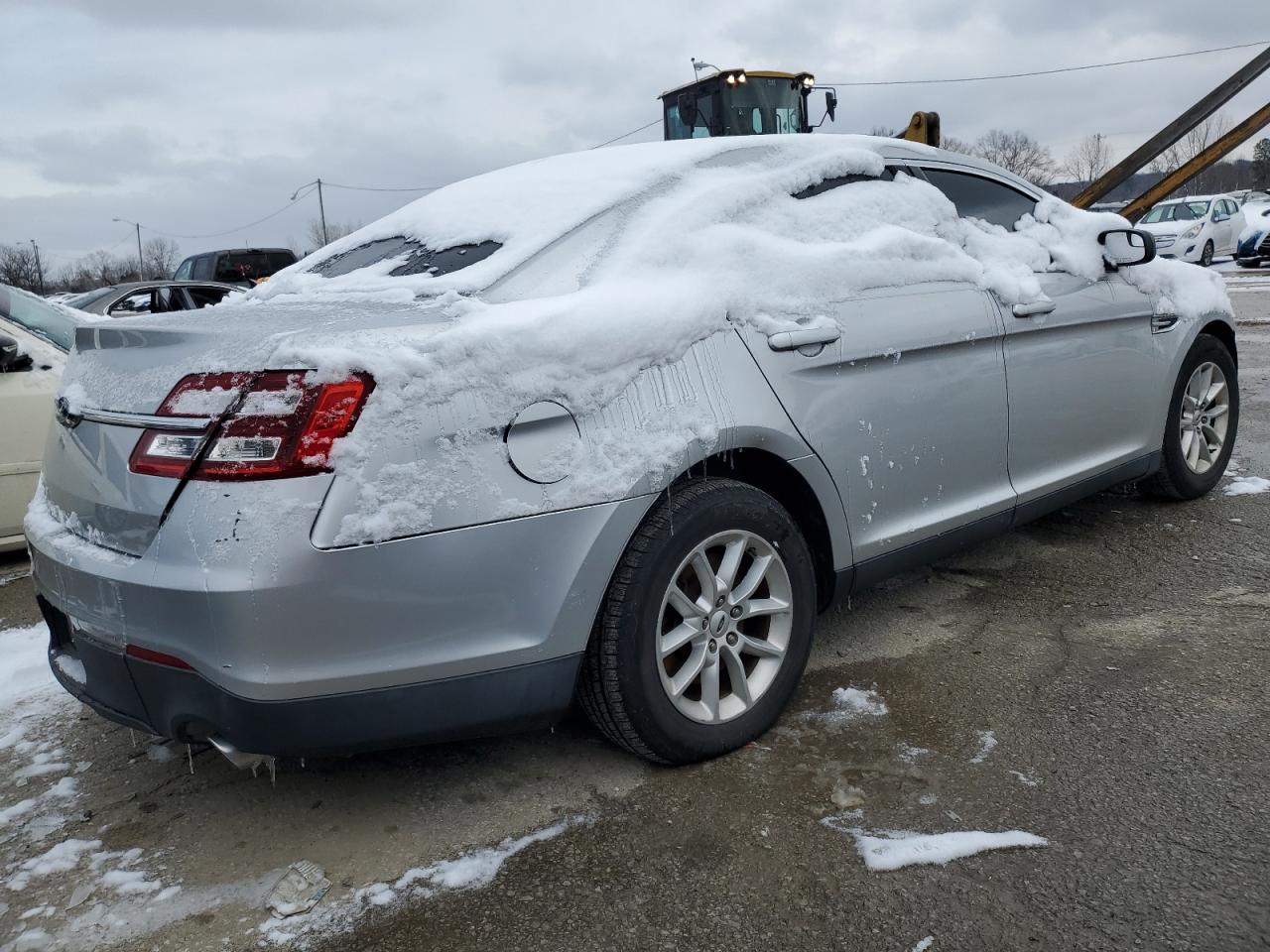 2015 Ford Taurus - Image 3