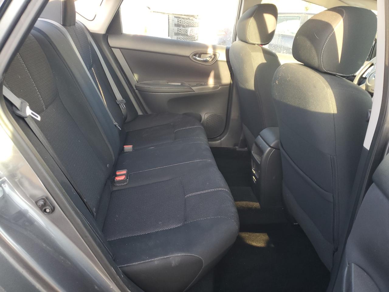 2018 Nissan Sentra - Image 10