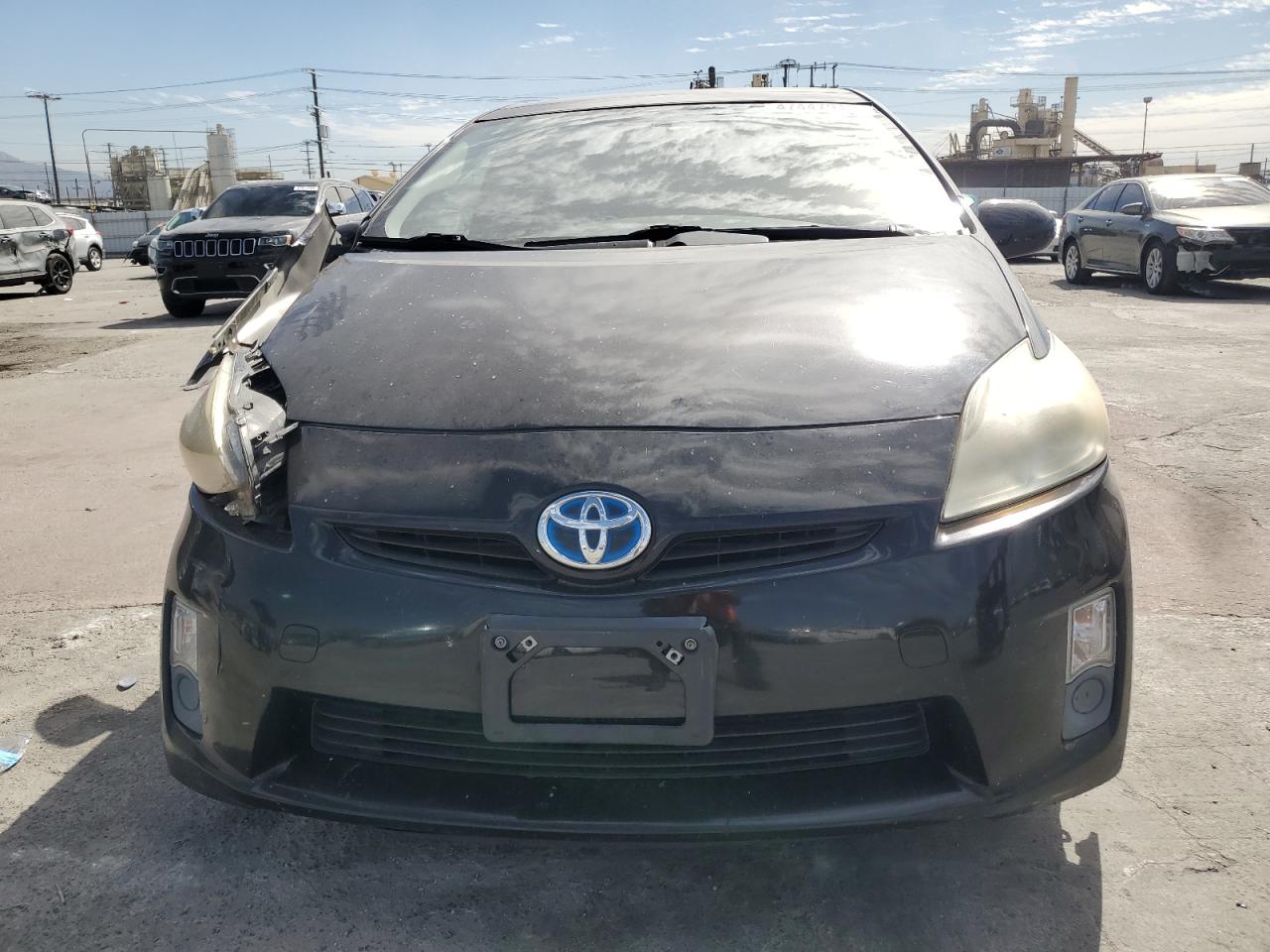 2011 Toyota Prius - Image 5
