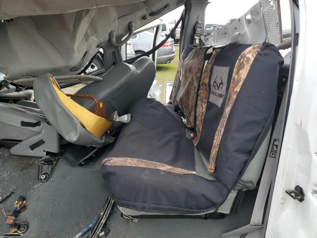 2002 Ford F250 - Image 10