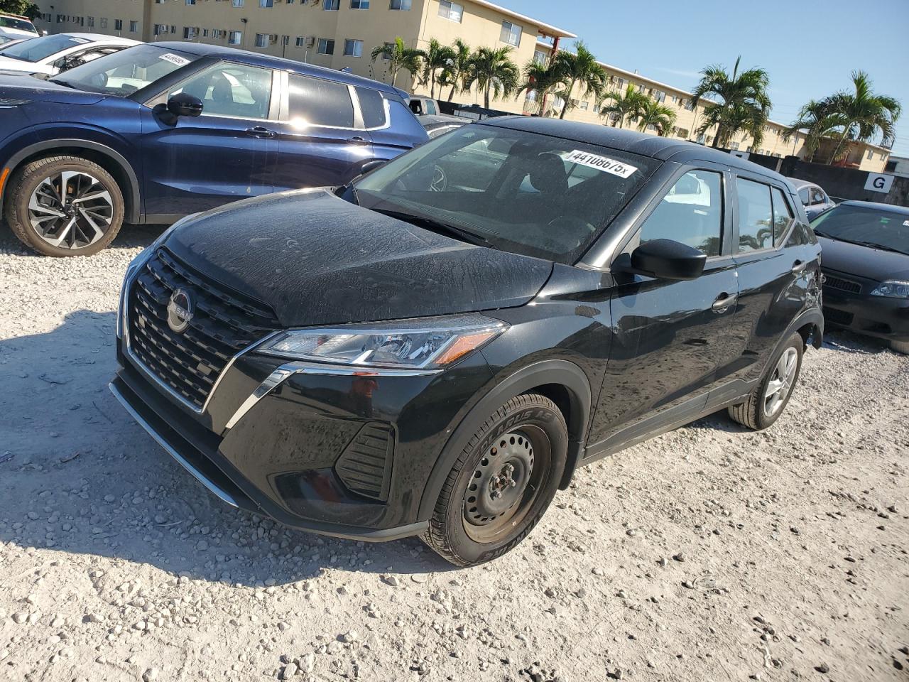 2022 Nissan Kicks - Image 1