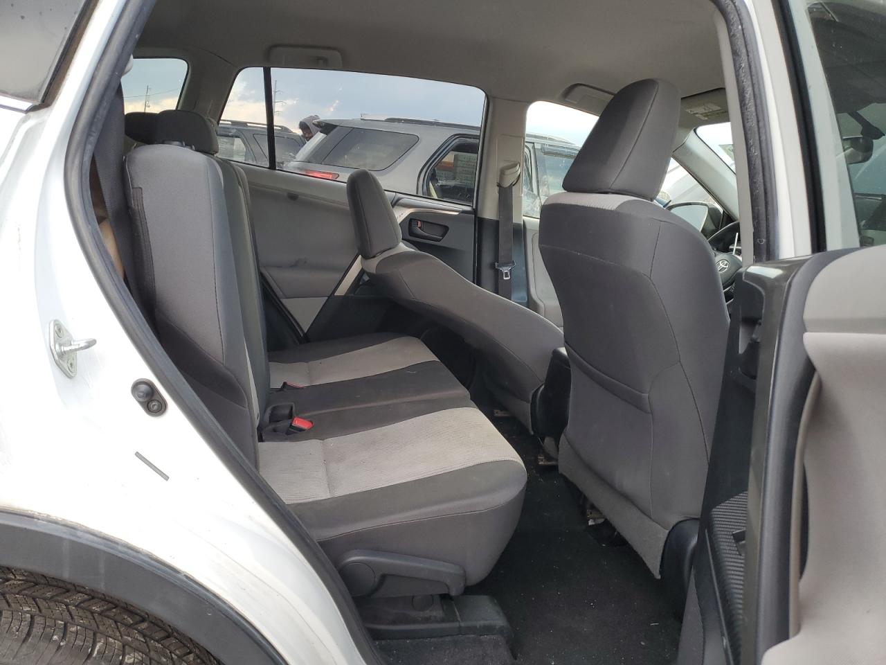 2013 Toyota RAV 4 - Image 11