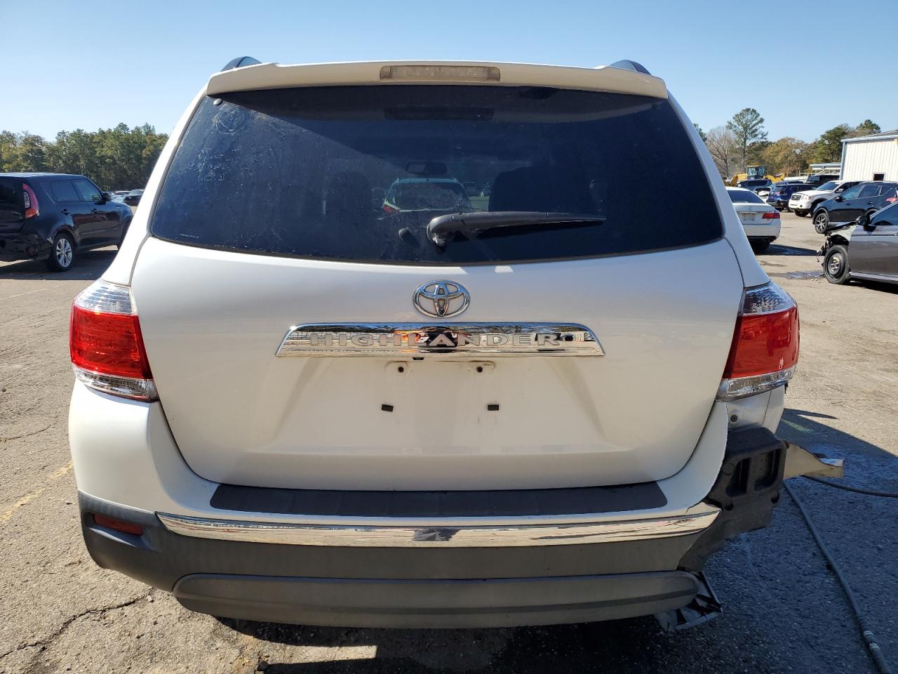 2013 Toyota Highlander - Image 6