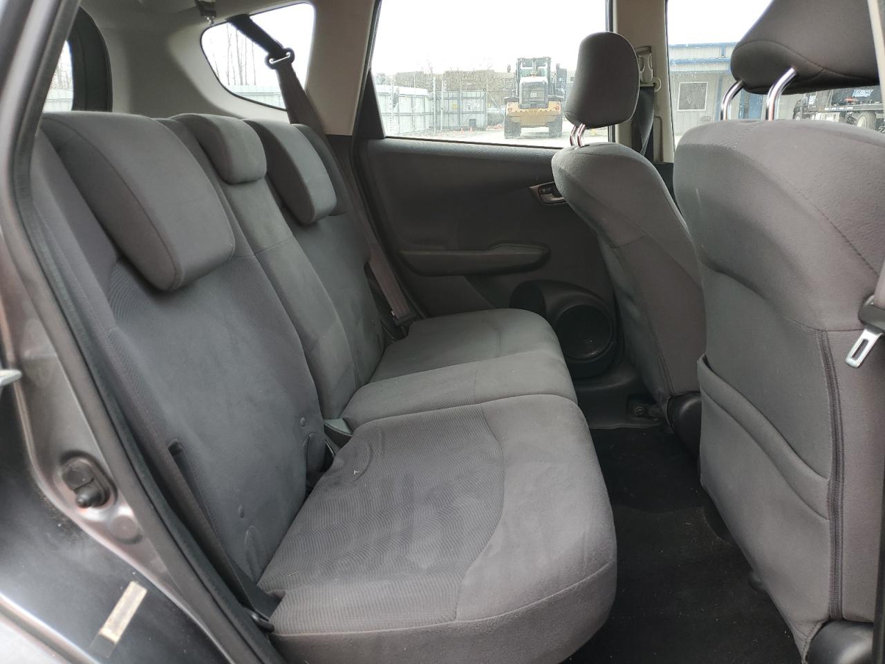 2013 Honda Fit - Image 11