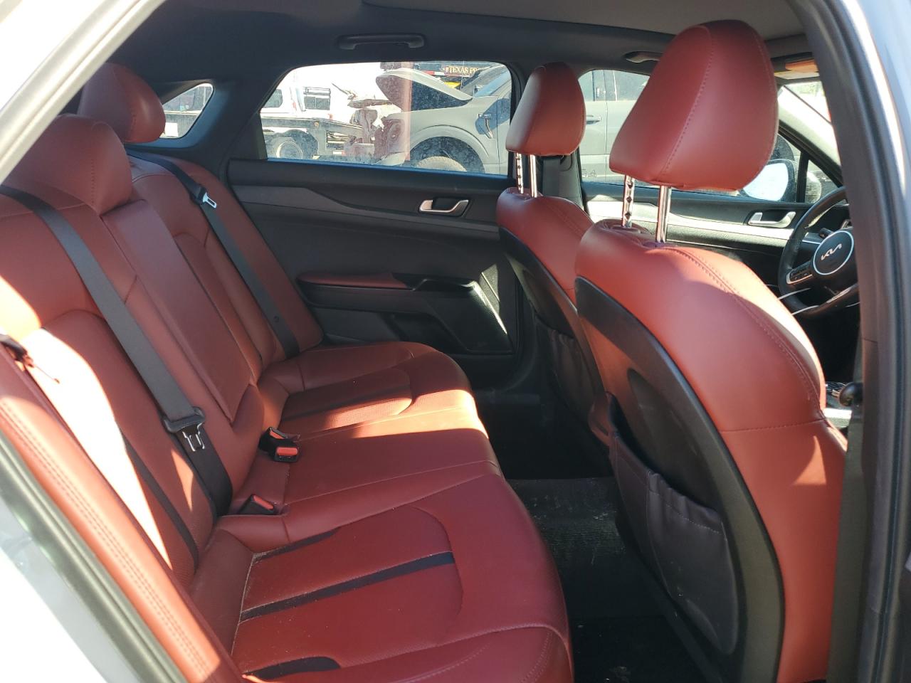 2023 Kia K5 - Image 10