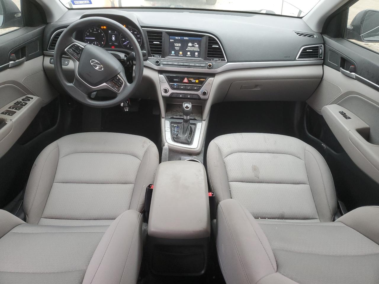 2018 Hyundai Elantra - Image 8