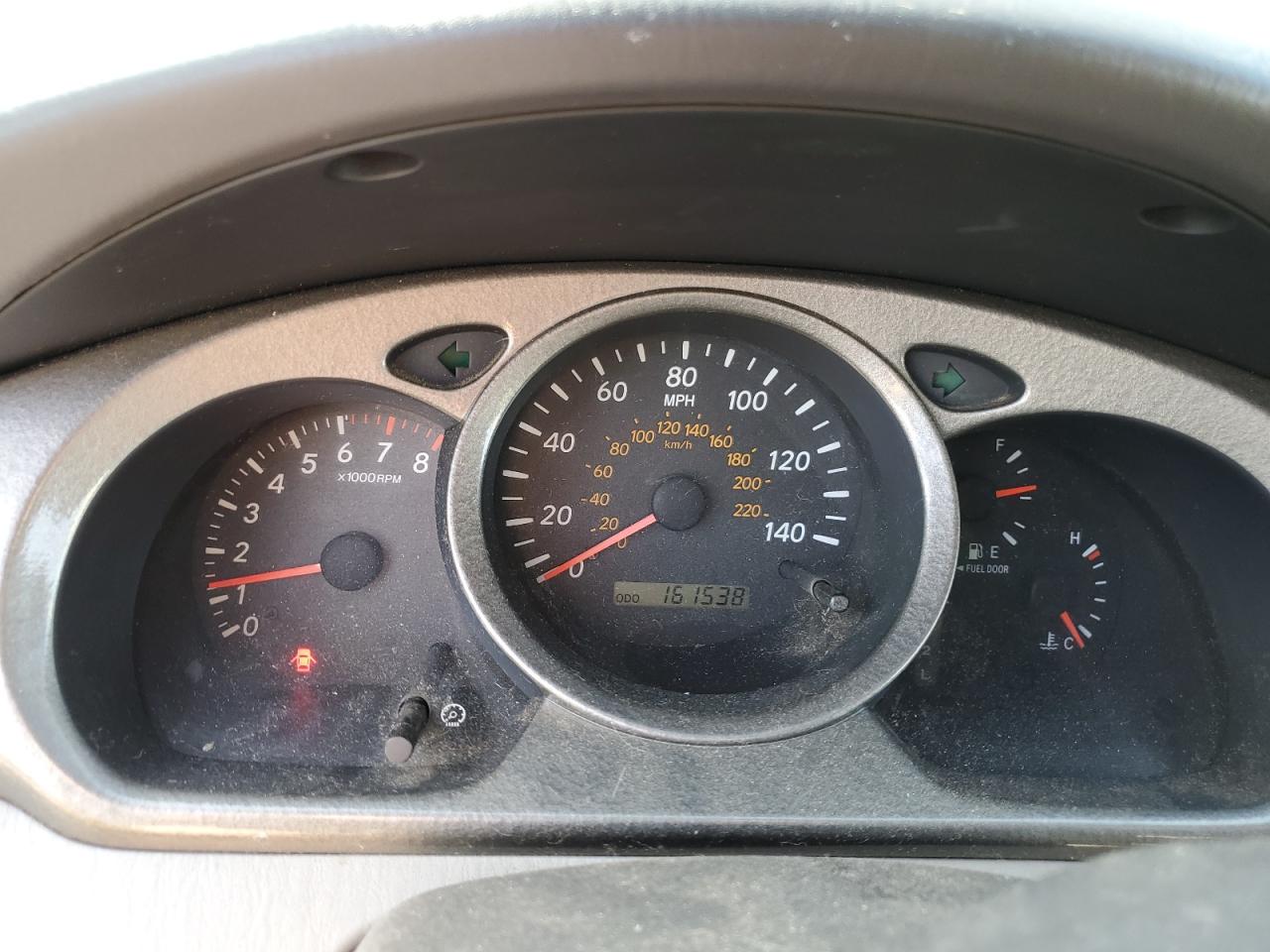 2002 Toyota Highlander - Image 9