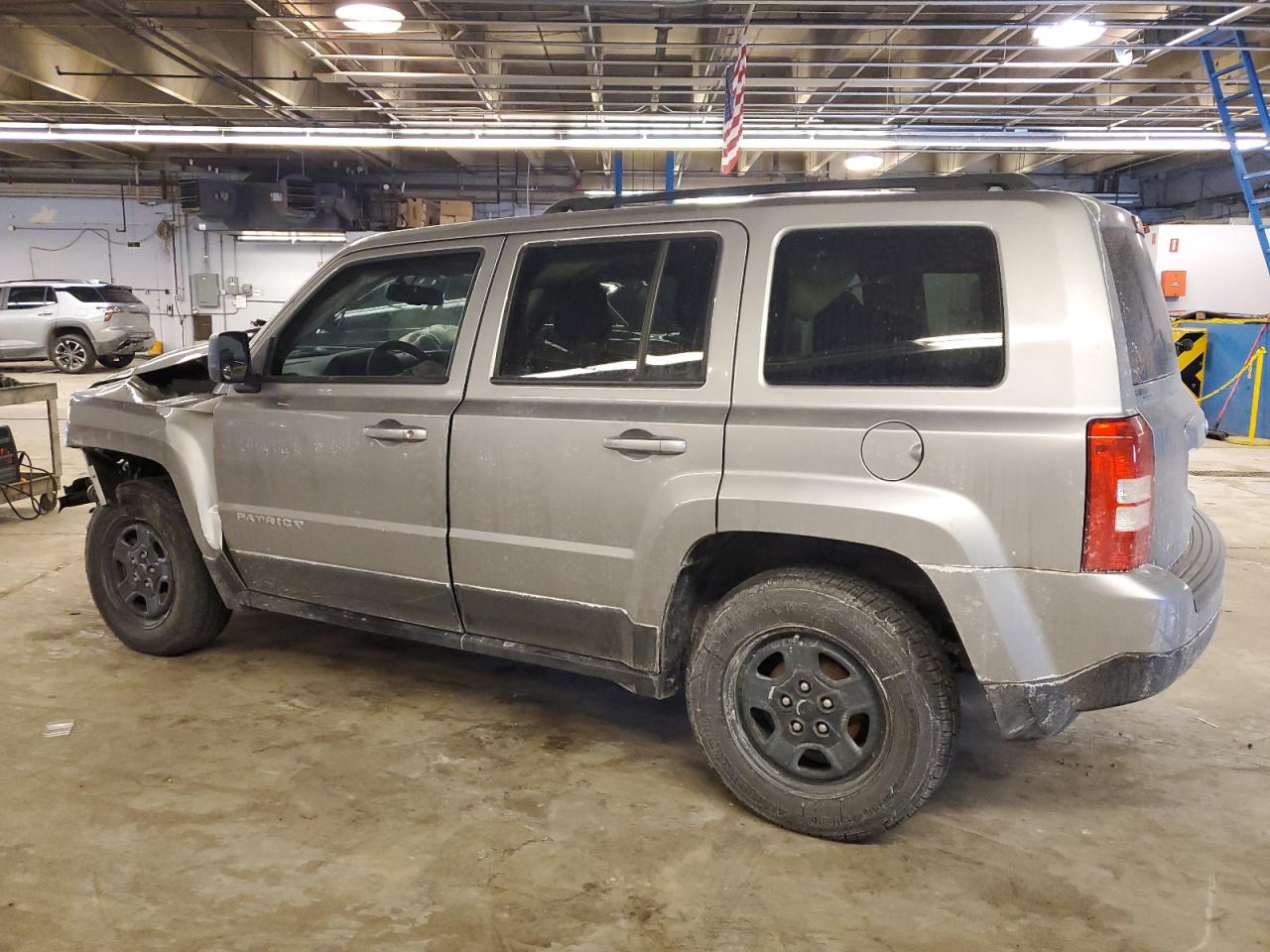 2016 Jeep Liberty (Patriot) - Image 2