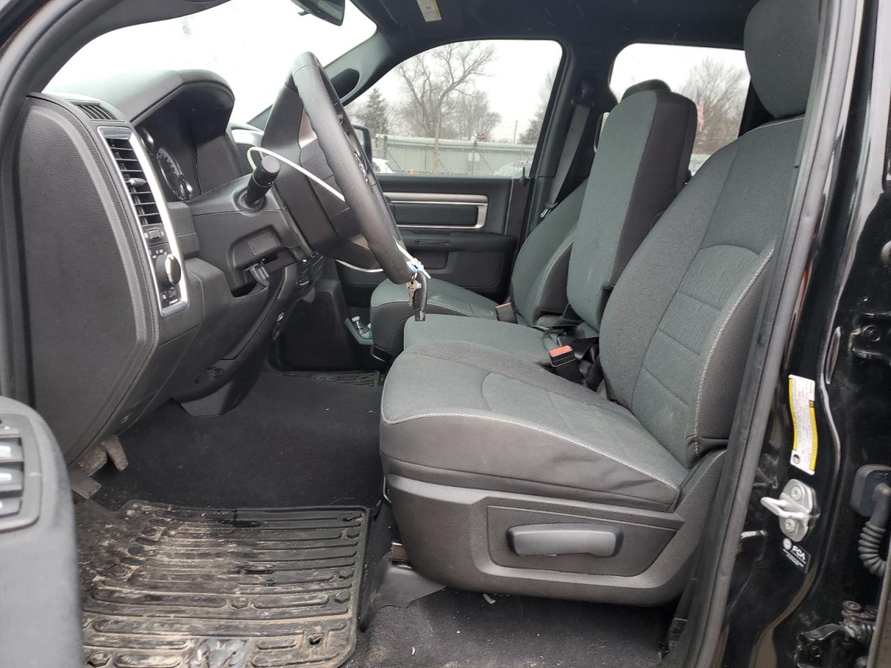 2021 RAM 1500 - Image 7