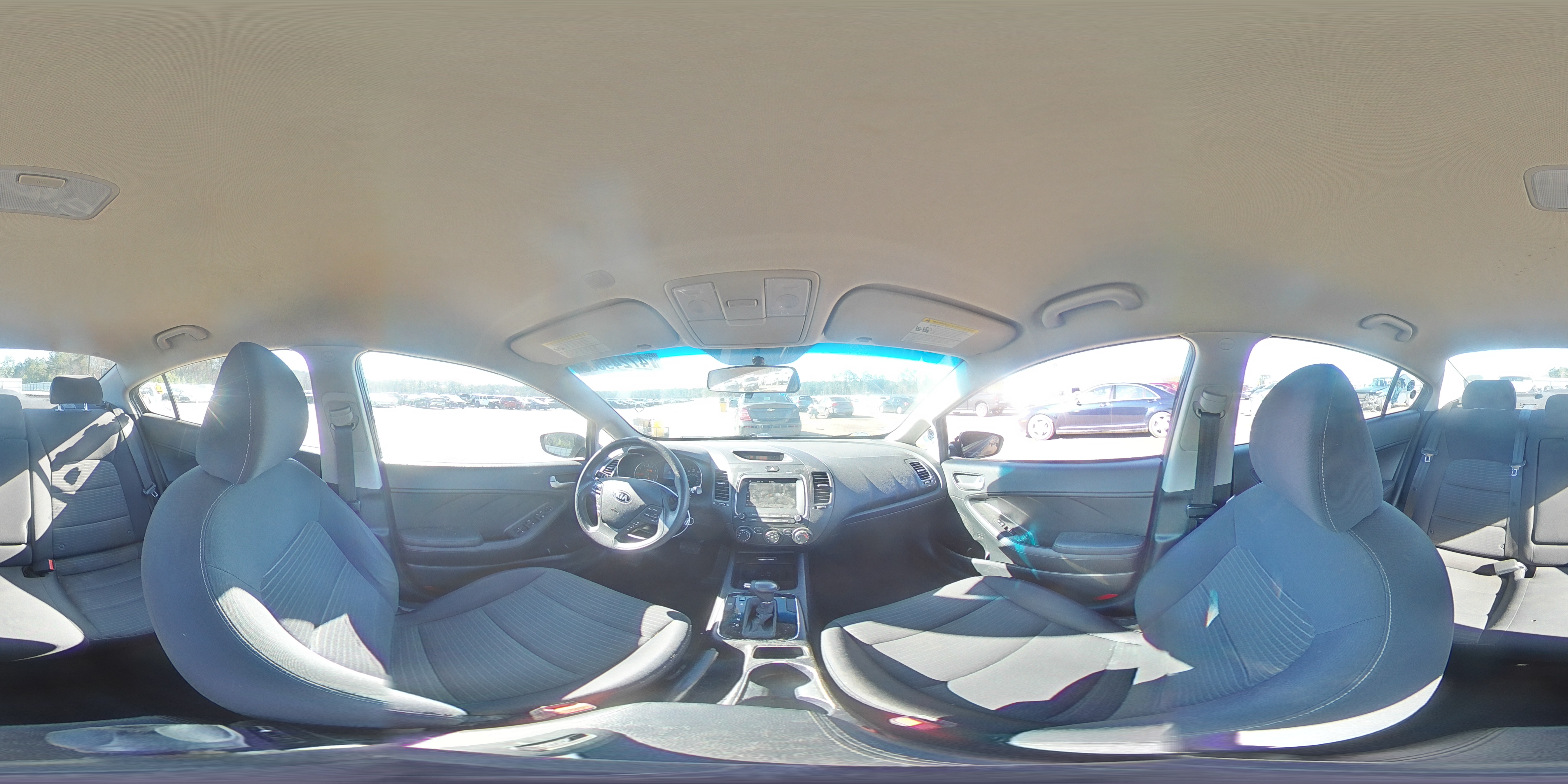 2018 Kia Forte - Image 12