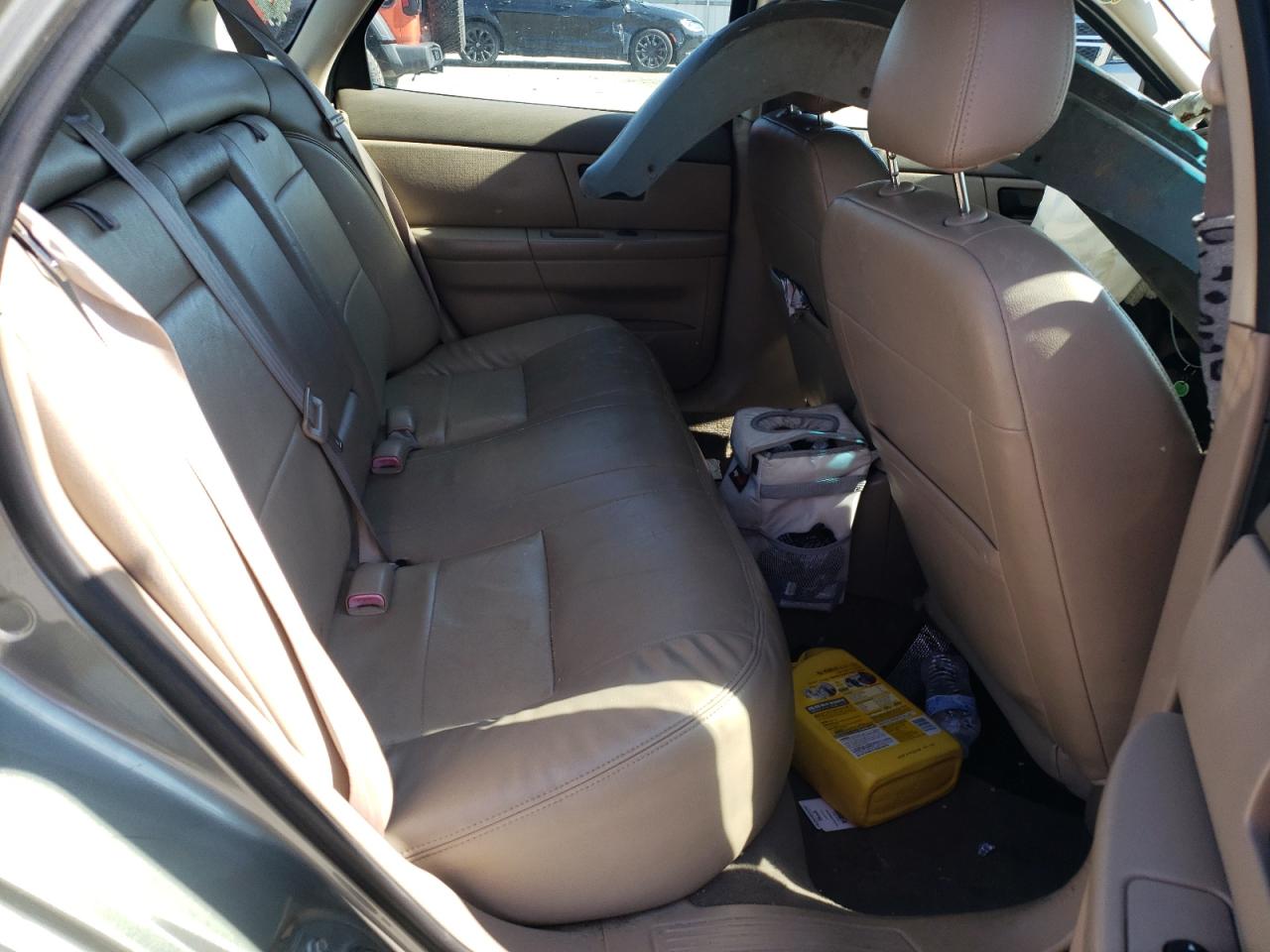 2003 Ford Taurus - Image 11