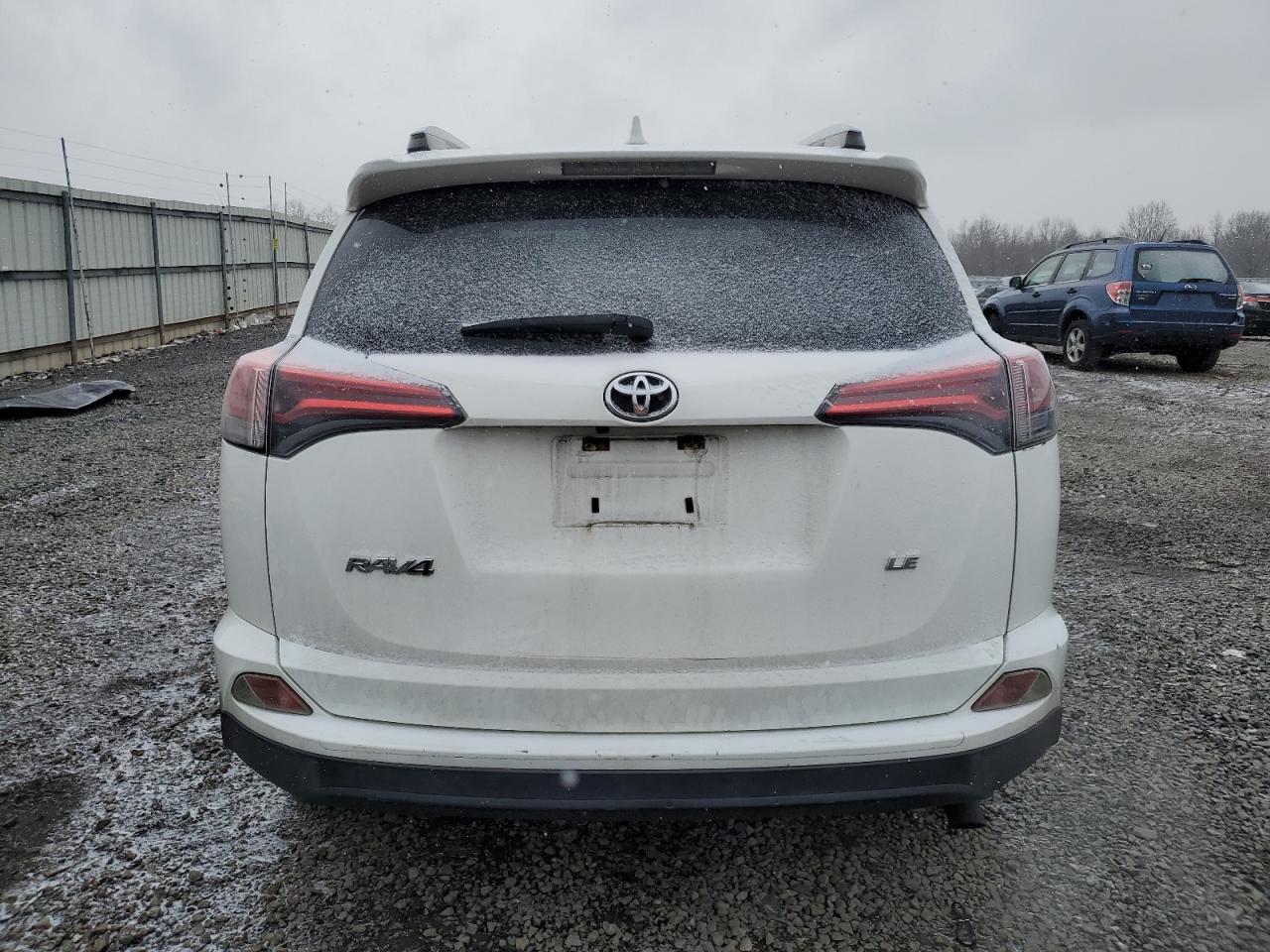 2016 Toyota RAV 4 - Image 6