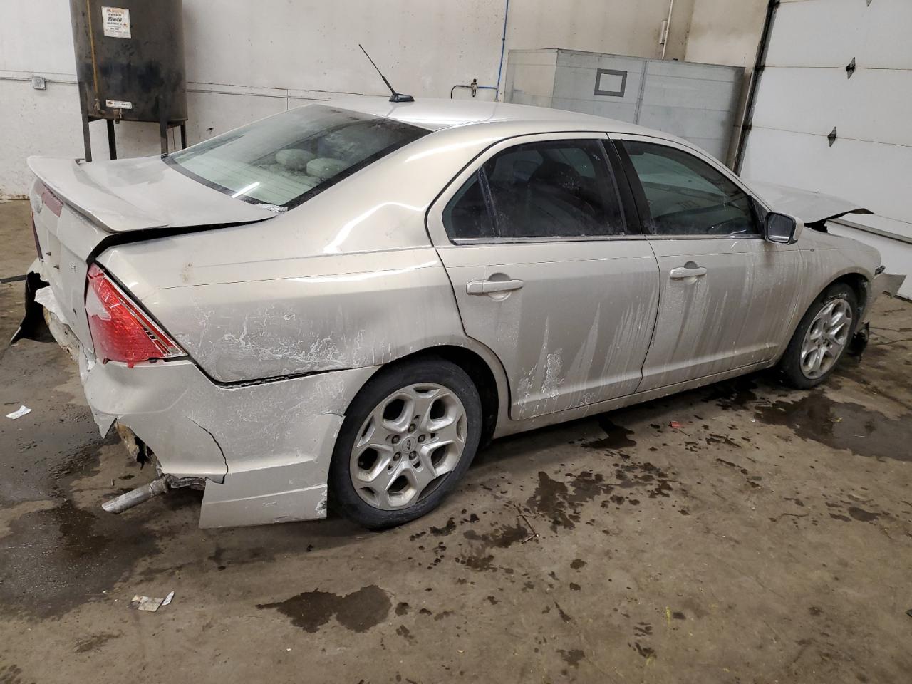 2010 Ford Fusion - Image 3