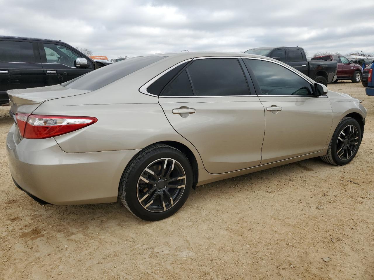 2015 Toyota Camry - Image 3