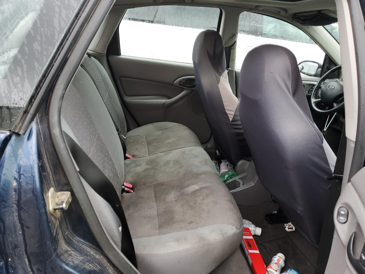 2004 Ford Focus - Image 10