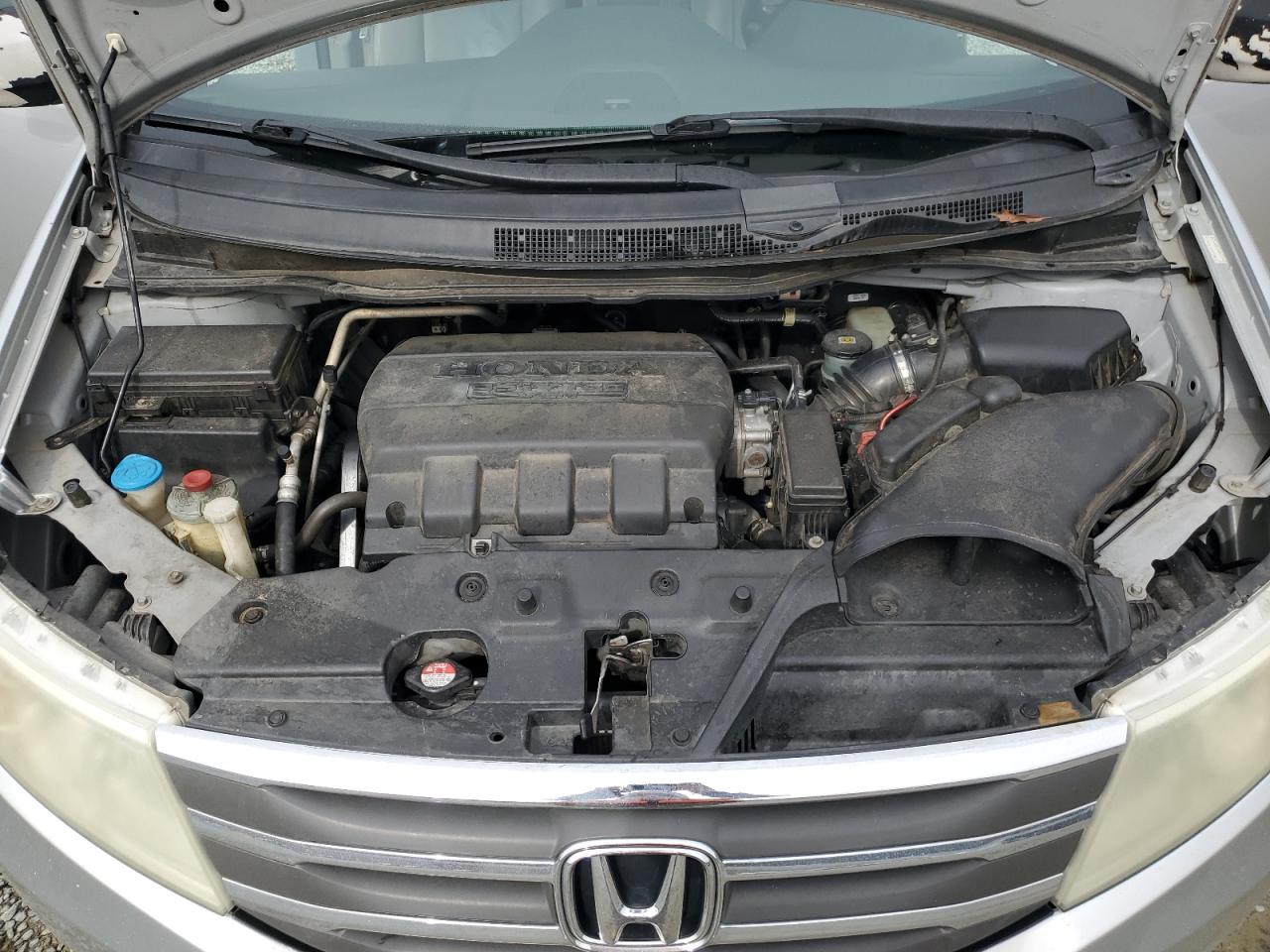 2011 Honda Odyssey - Image 12