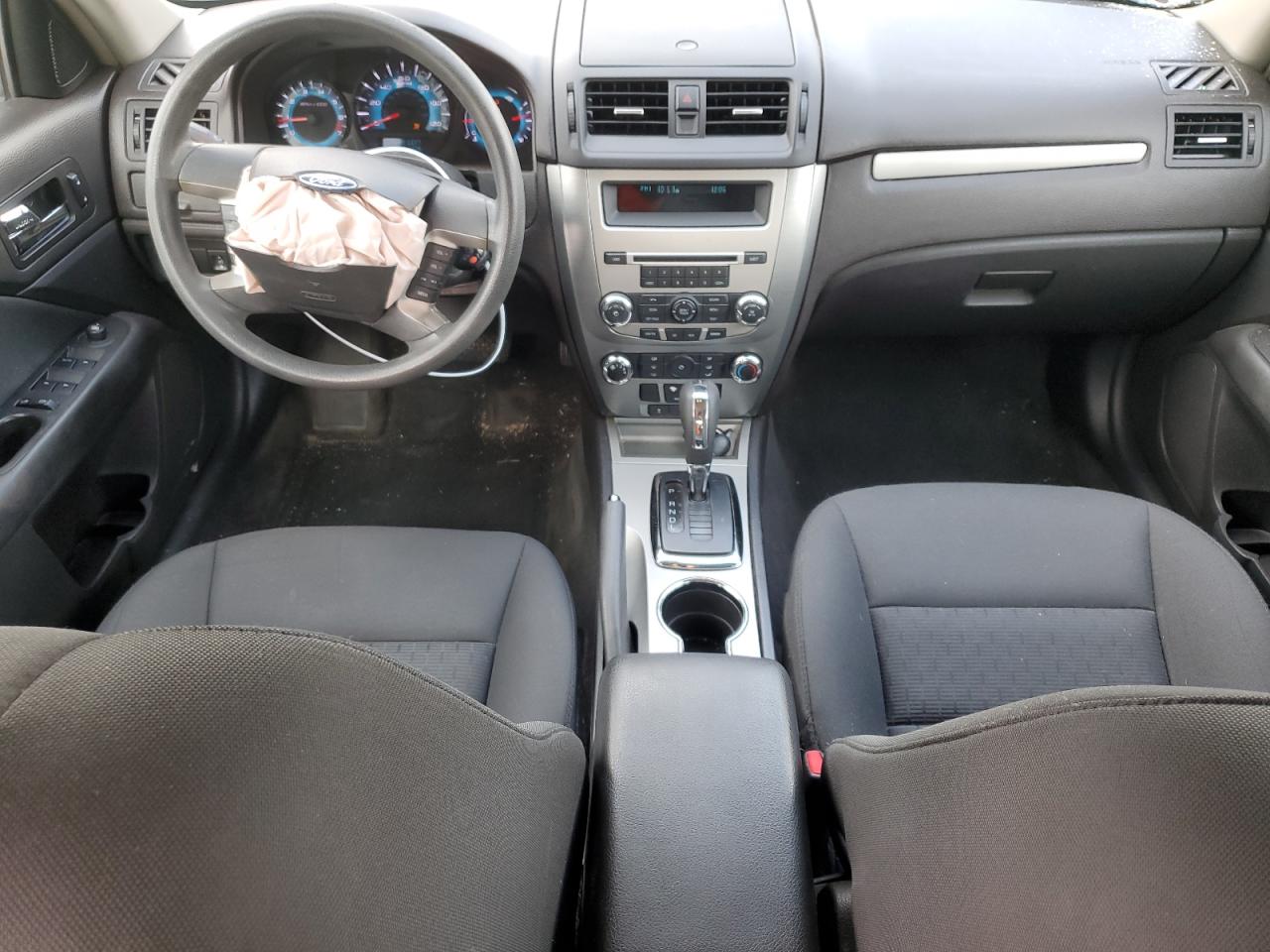 2010 Ford Fusion - Image 8