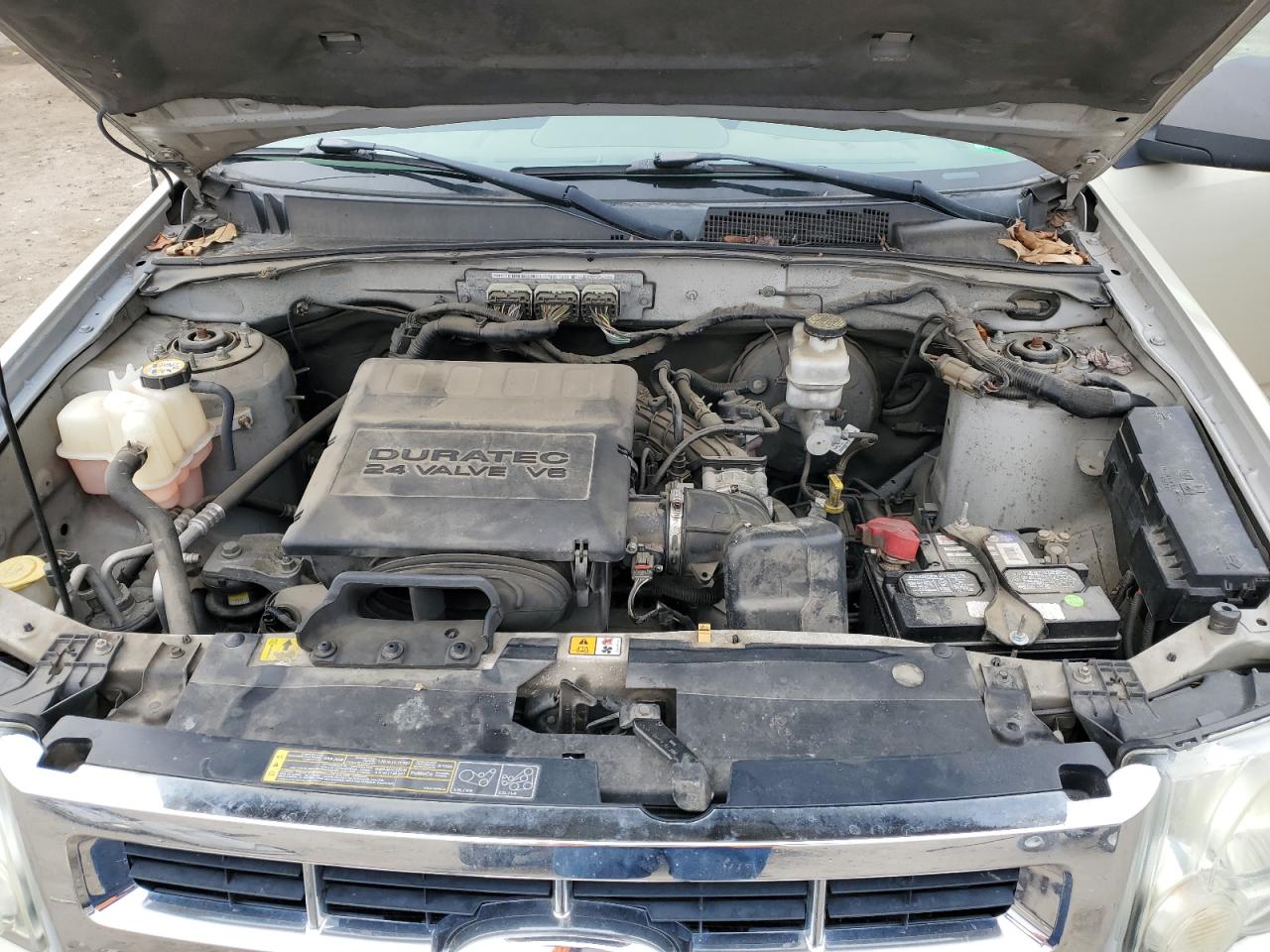 2011 Ford Escape - Image 12