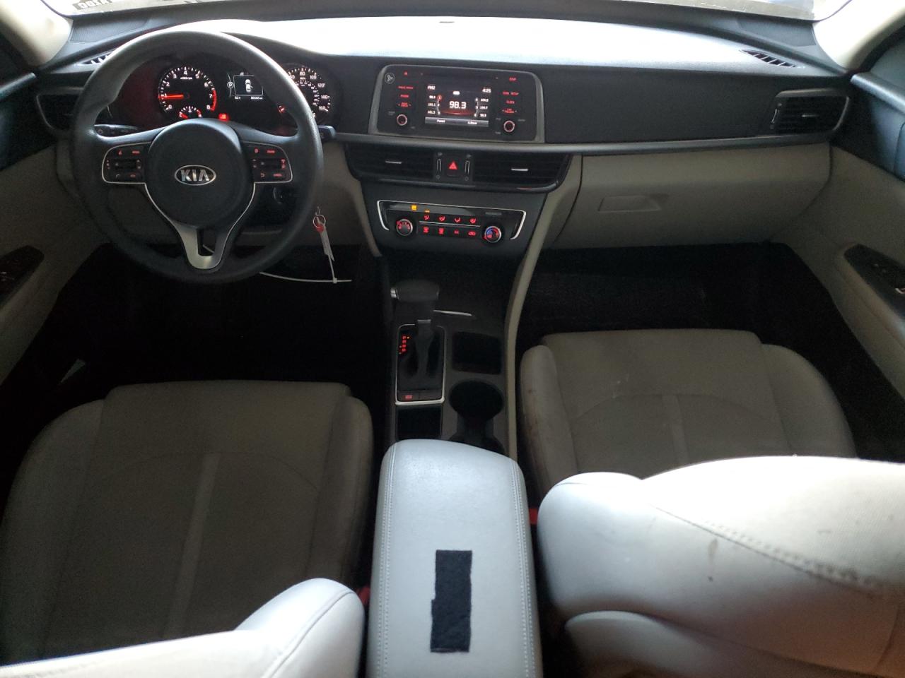2017 Kia Optima - Image 8