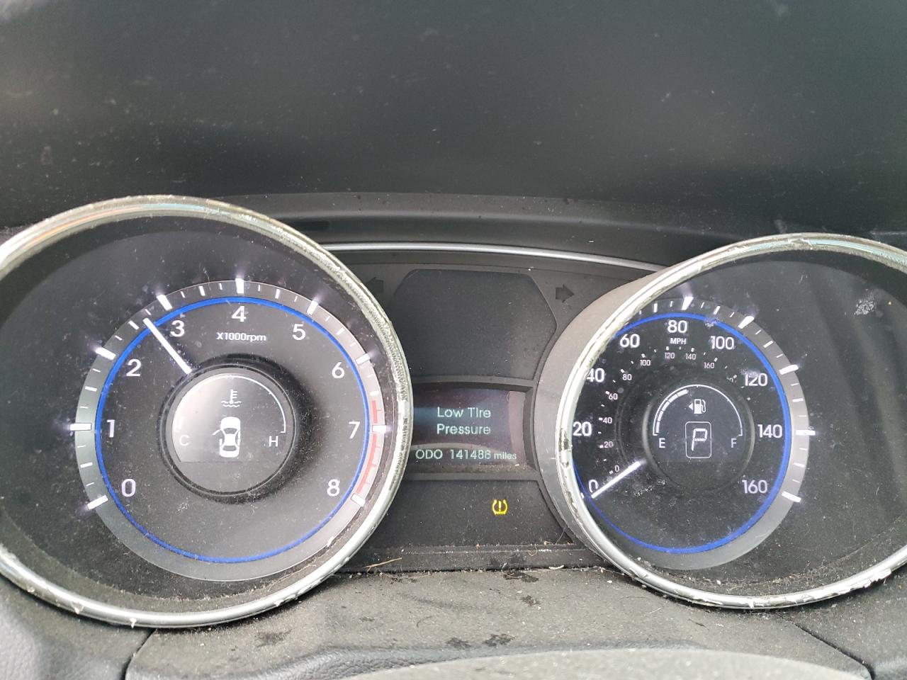 2011 Hyundai Sonata - Image 9
