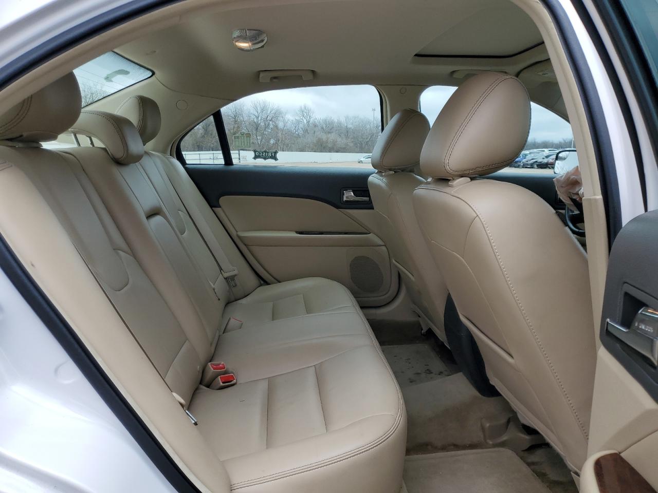 2012 Ford Fusion - Image 10