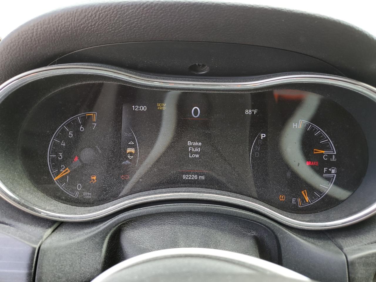 2020 Jeep Grand Cherokee - Image 9