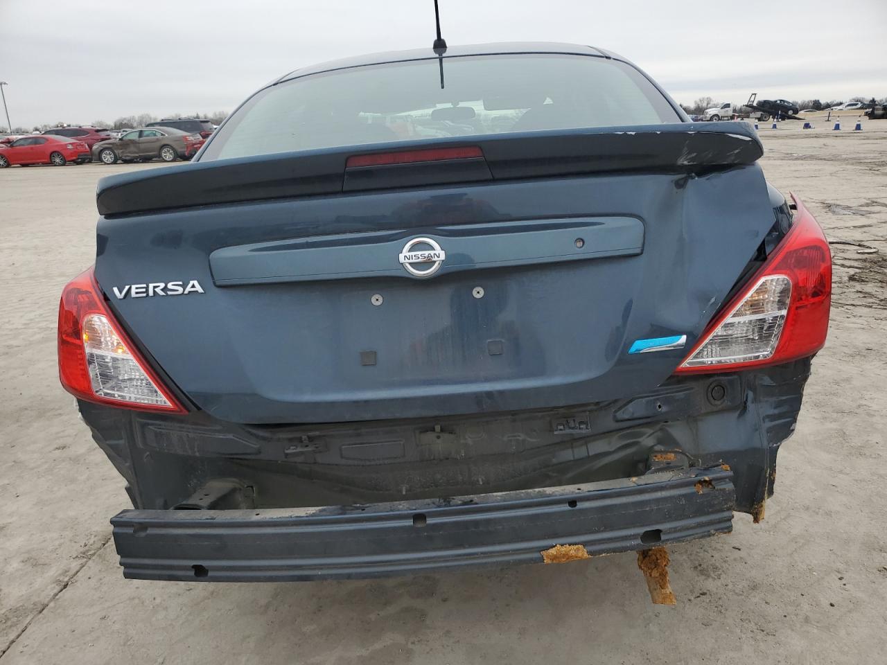 2015 Nissan Versa - Image 6