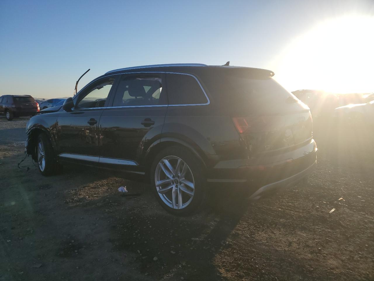 2018 Audi Q7 - Image 2