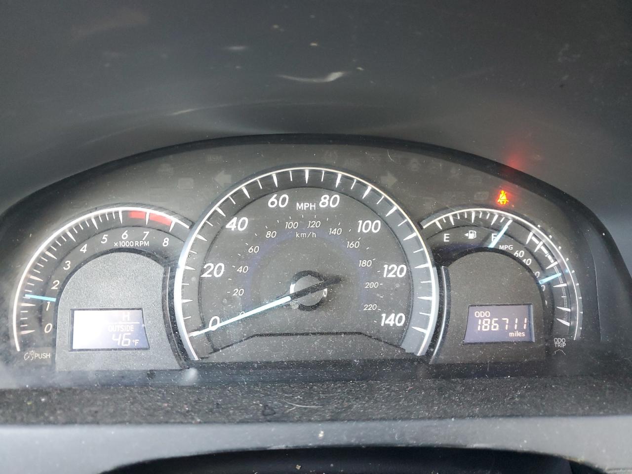 2014 Toyota Camry - Image 10