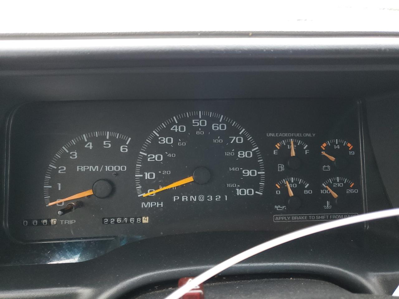 1999 GMC Yukon - Image 9