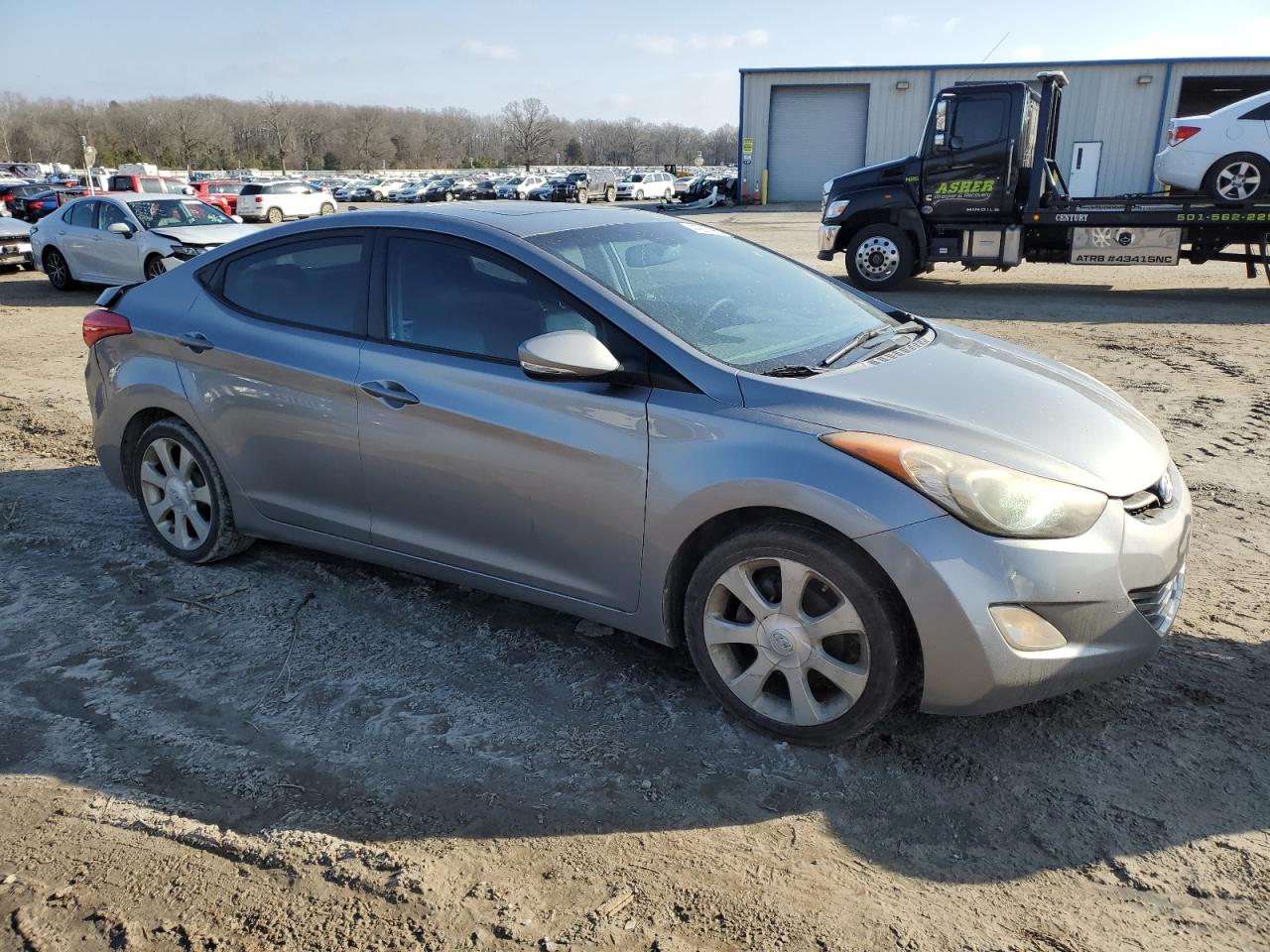 2011 Hyundai Elantra - Image 4