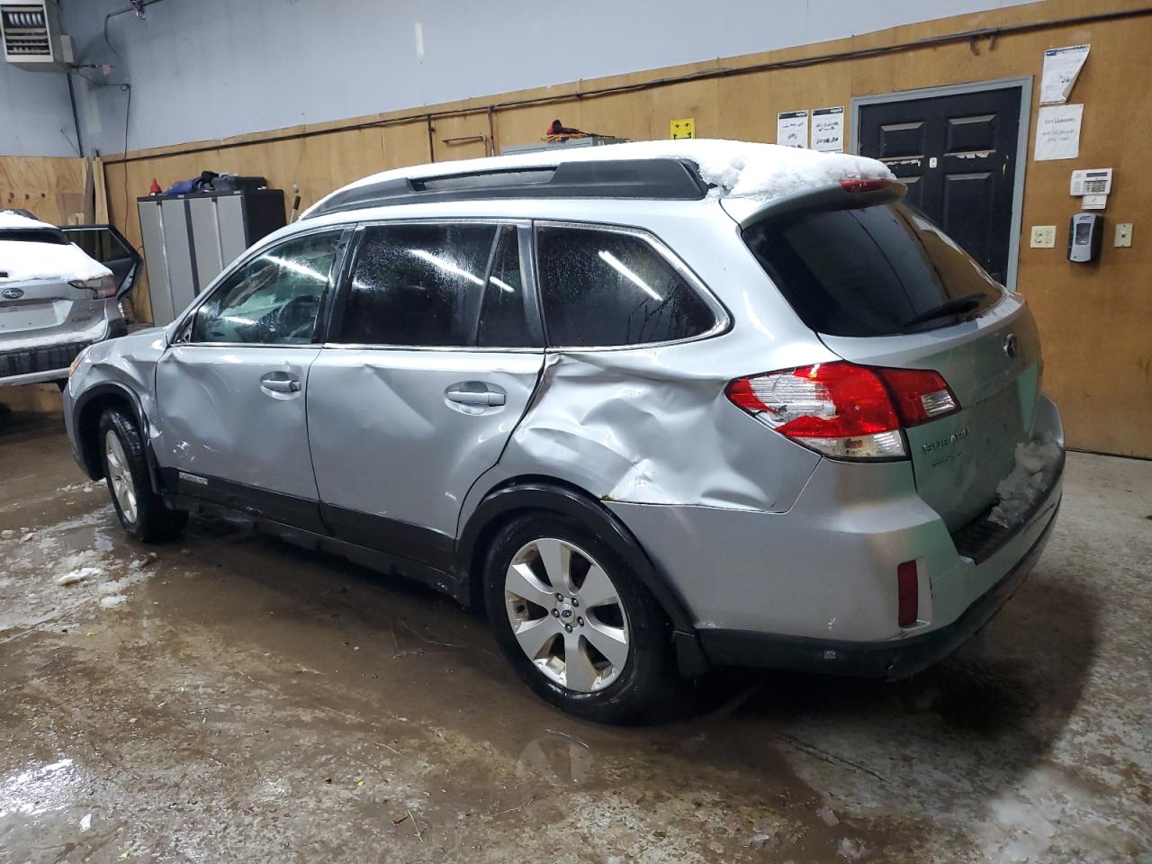 2012 Subaru Outback - Image 2
