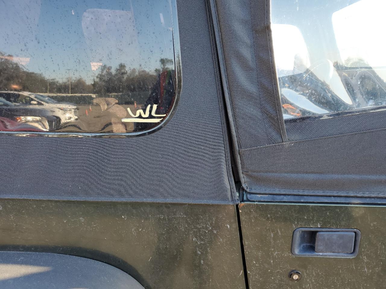 1995 Jeep Wrangler - Image 12