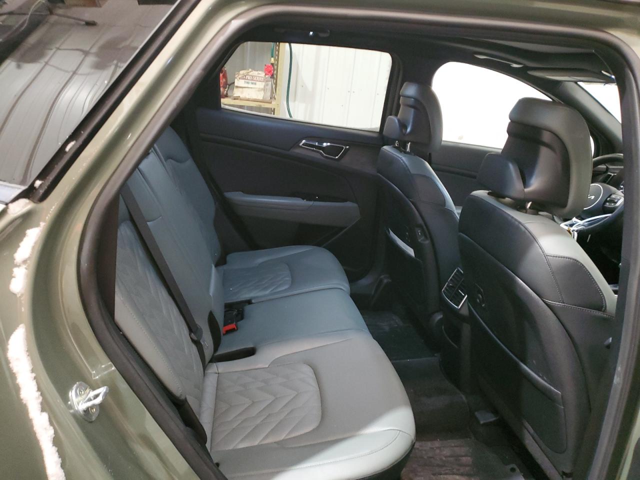 2023 Kia Sportage - Image 11