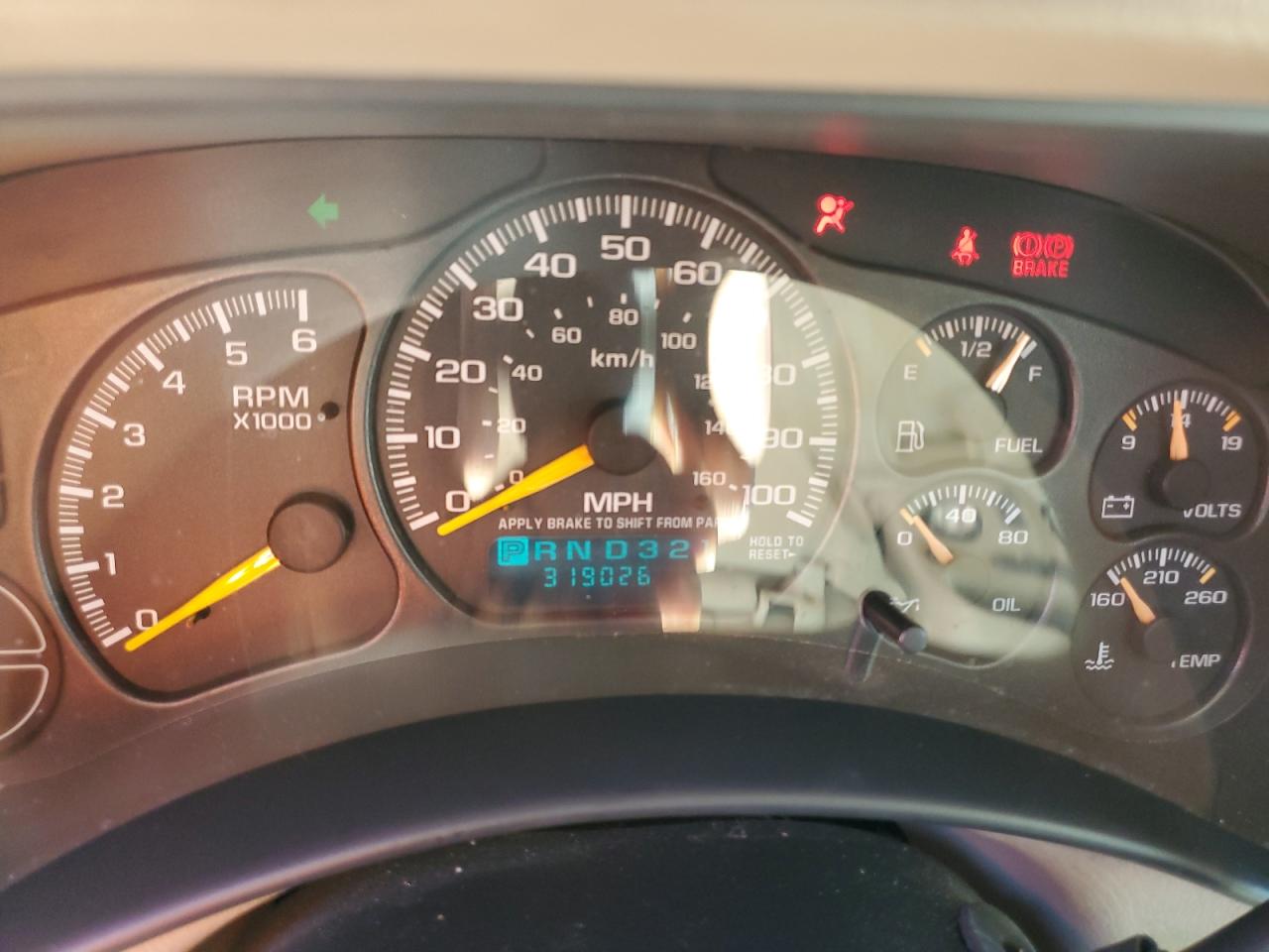 2001 Chevrolet Tahoe - Image 9
