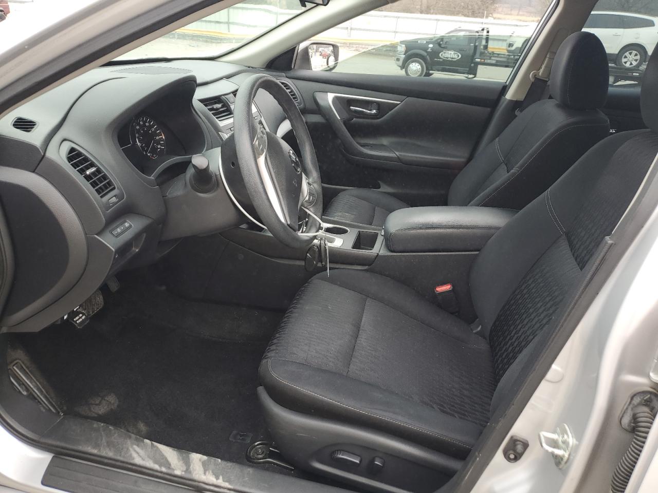 2017 Nissan Altima - Image 7