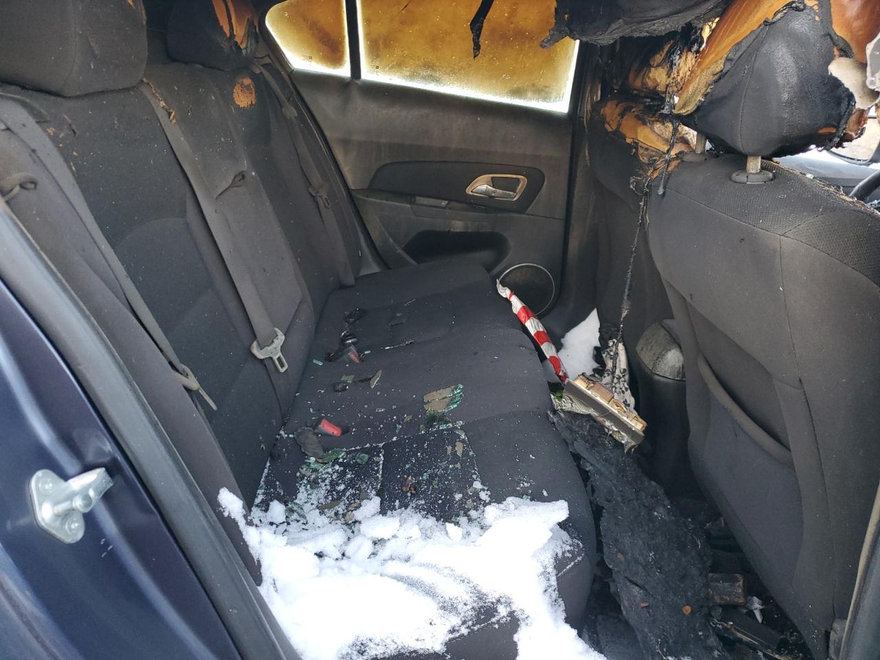 2013 Chevrolet Cruze - Image 10