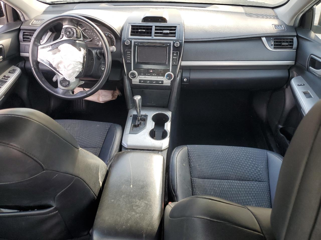2014 Toyota Camry - Image 8