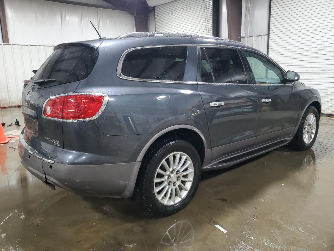 2011 Buick Enclave - Image 3